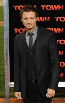 Jeremy Renner se encuentra rodando la más reciente "Misión Imposible"